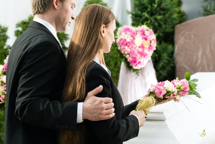 diferencia entre sepelio y funeral